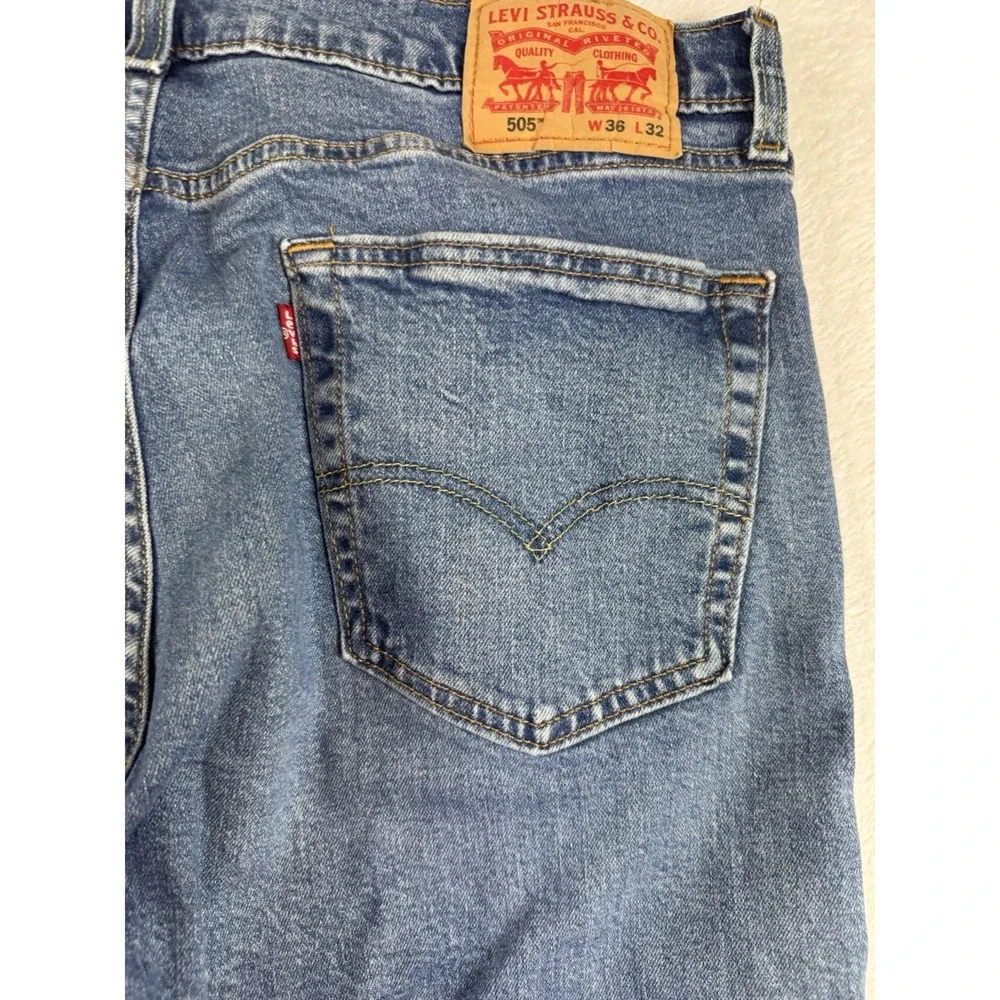 Levi's 505 Regular Fit Jeans 36x32 Blue Denim Straight Leg‎ Mens